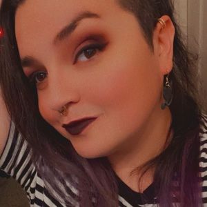 Meet your Posher, Meagan